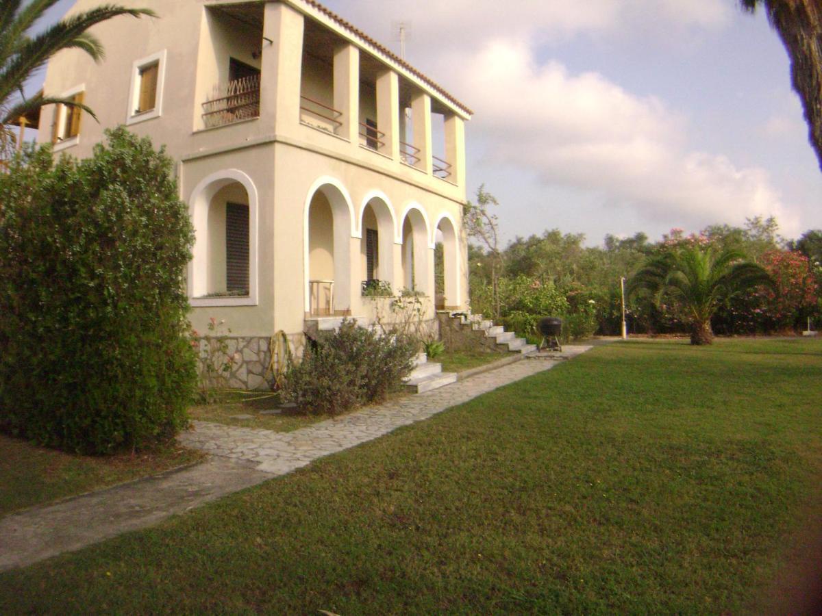 Irini Apartments And Studios Kávos Esterno foto