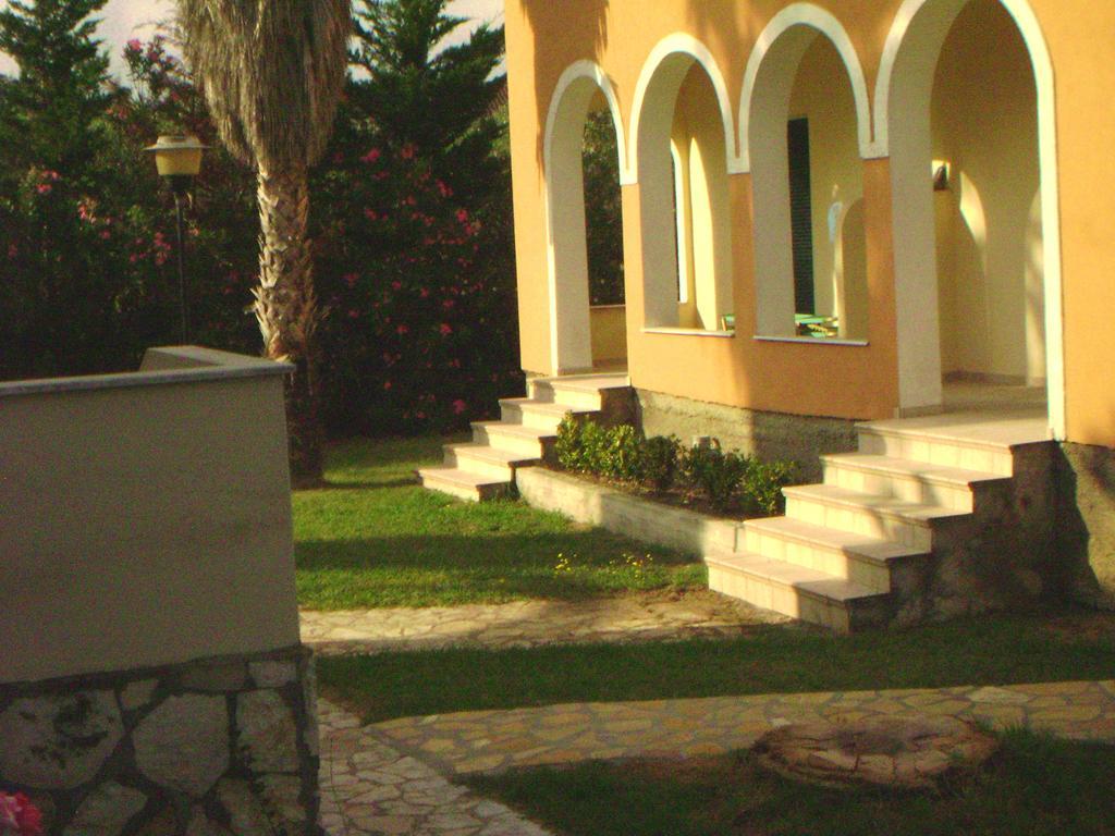 Irini Apartments And Studios Kávos Esterno foto